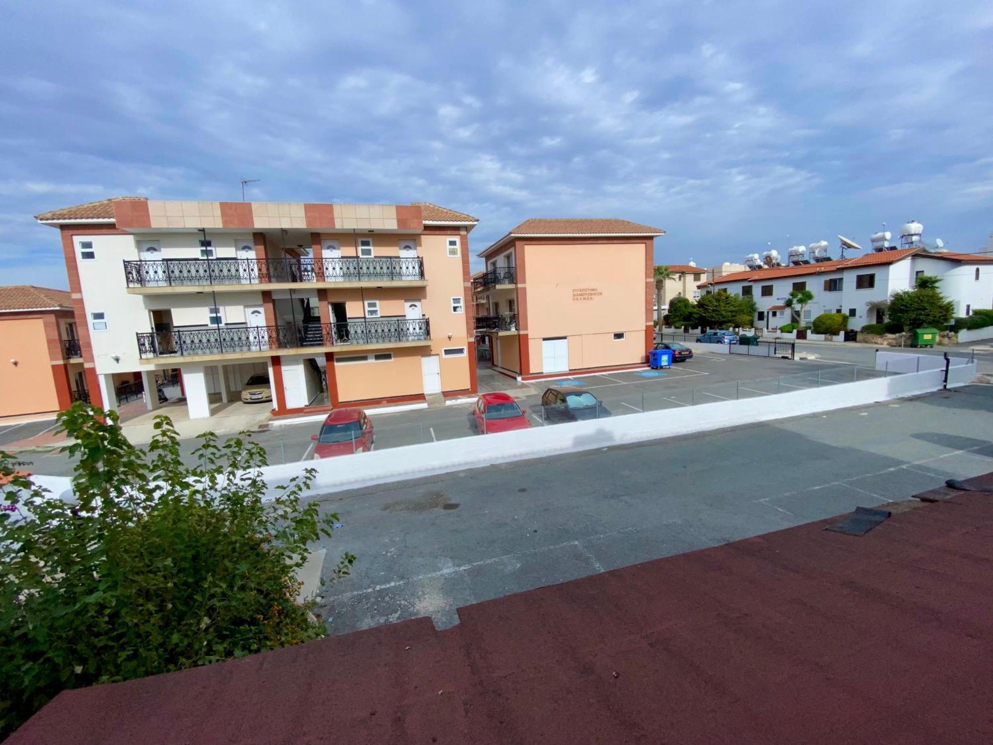 Seaside Two Bedroom Cosy Townhouse In Tourist Area Holiday home