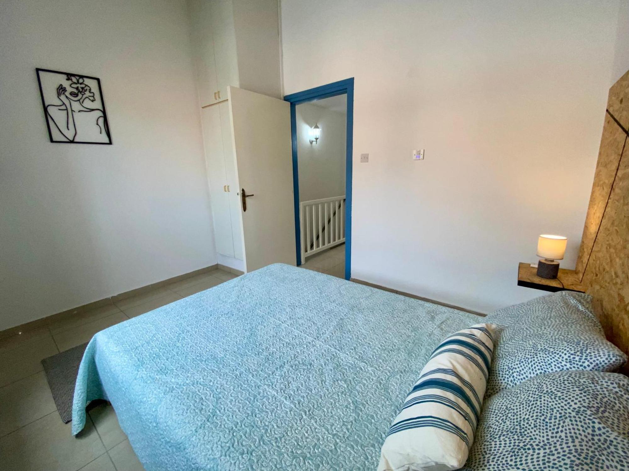 Seaside Two Bedroom Cosy Townhouse In Tourist Area Holiday home *